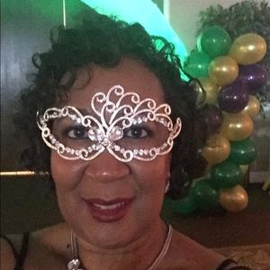 Meet your Posher, Renita